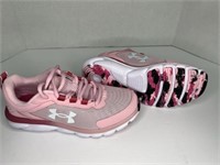 UNDER ARMOUR TENNIS SHOES SIZE 6 -PINK