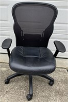 Office Chair w/Adjustable Lumbar
