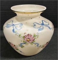 Cambridge Glass Tuscan Vase.