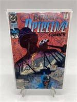 Vintage 1990 DC Batman: Detective Comic Books