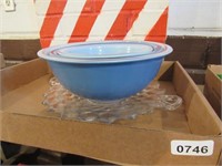 Pyrex nesting mixing bowls - Cut glass platter