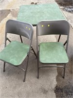 Card table and 2 chairs