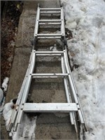 Adjustable aluminum ladder
