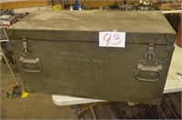 VINTAGE MILITARY CRATE/TRUNK, 35X16X18