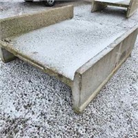 Concrete Bunk Feeder (Cracked)
