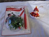 Mistletoe and Campbell's Soup Ornament