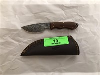 Knife with 3 1/2 inch blade and sheath