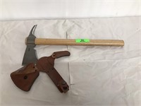 Small pickaxe with leather guard