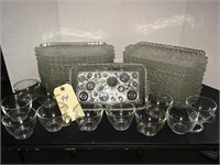 LG SET OF GLASS DESSERT/TEA PLATES AND CUPS