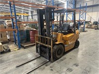 YMA Feeler 2.5T Container Mast LPG Forklift