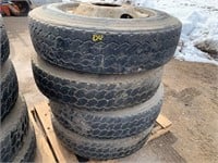 (Set of 4) 11R22.5 Tires & Rims