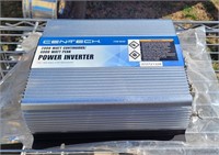 Cen-Tech 2000w / 4000w Peak Power Inverter