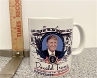 Donald trump mug