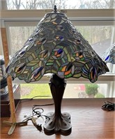 Table lamp with Tiffany style peacock shade