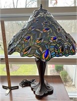 Table lamp with Tiffany style peacock shade