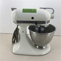 *LPO* Kitchen Aid Blender bowl & mixer  White