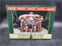 1992 Coca Cola Town Square Collection Howard Oil