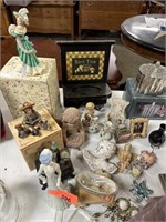LARGE LOT OF MISC FIGURINES / DECOR