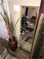 Decorator Vase & Dressing Mirror