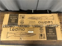 Ledmo LED Shoebox light with photocell