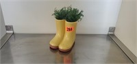 Rain boot planter