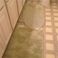 4 green rugs