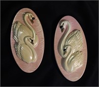 2 Pcs Luster Swan Wall Plaques