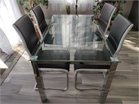 GORGEOUS GLASS TOP DINING TABLE & 4 CHAIRS