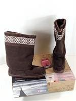NEW Manitobah Mukluks Boots (Size: L08, Chocolate)