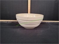 9"x4.5" Pottery Mixing Bowl