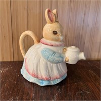 Vintage Bunny Tea Pot