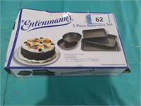 Entenmann\'s Bakeware Set