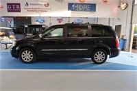 USED 2011 Chrysler Town and Country 2A4RR8DG4BR734