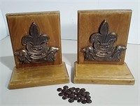 Boy Scout Bookends & Lot Of Boy Scout Buttons