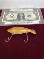 APRIL ANTIQUE FISHING LURE , ADVERTISING AND MUCH MORE