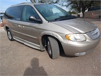2002 Chrysler Town and Country Limited RUNS/MOVES