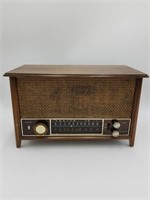 Vintage 1950's Zenith Radio Long Distance 9W2E