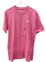 NWT Men’s Medium Nike Tee, Standard Fit, Pink