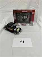 41 Willys Coupe Die Cast Set & '32 Ford Issue #75