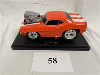 Muscle Machines 1969 Chevy Camaro Z28 1:18 Scale