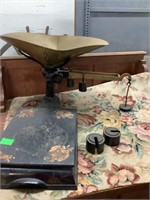 Antique Brass/ Iron Scale with weights
