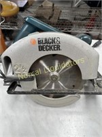 Black and decker Skilsaw 2 1/2 hp and Skil 3/4hp