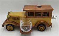 The Wine Savant Wood Classic Car Decanter 7W5J