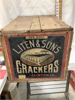 L. Iten & Sons Crackers, Clinton IA. Wooden