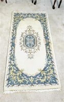 Hand Knotted Wool ~ India Rug