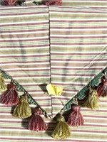 Pottery Barn Table Runner, Tablecloths and more