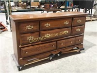 Wooden Dresser with 8 Drawers