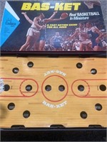 Vintage Cadaco Bas-ket basketball Game #165