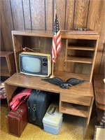 Vintage Luggage, KTV, Decor, Desk