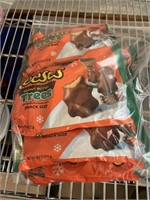 NEW - Lot of 5 Reeses Trees EXP 8/23